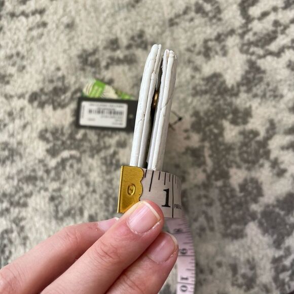 Badgley Mischka white slim quilted vegan long cards wallet NWT - Picture 13 of 13